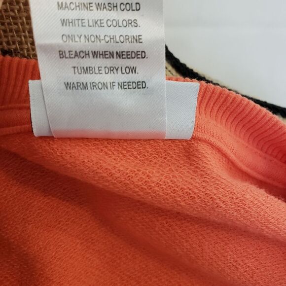 3 for $25 Walt Disney World, Mickey Mouse Sweater - Picture 7 of 9